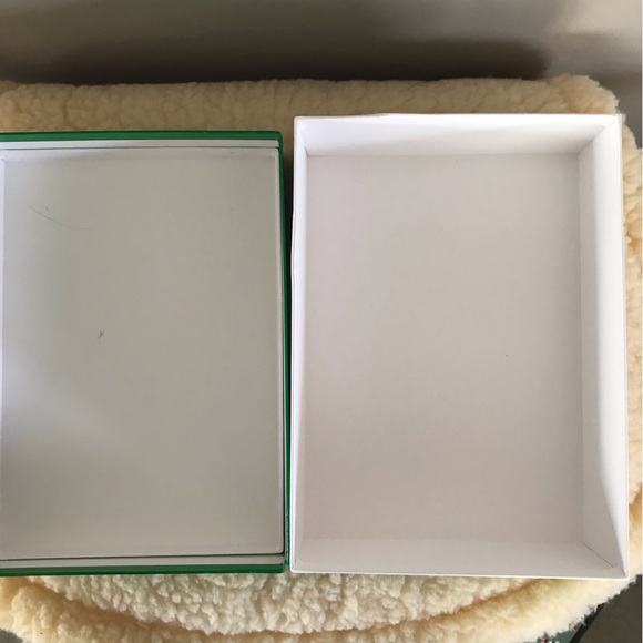 X-Large Bottega Veneta Boot Box (Empty) - Picture 9 of 13